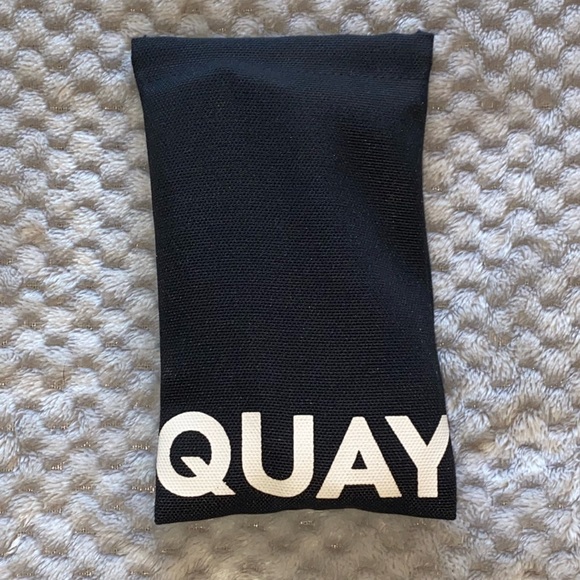 Authentic Quay Sunglasses Chill Pill in Rose - Picture 2 of 9